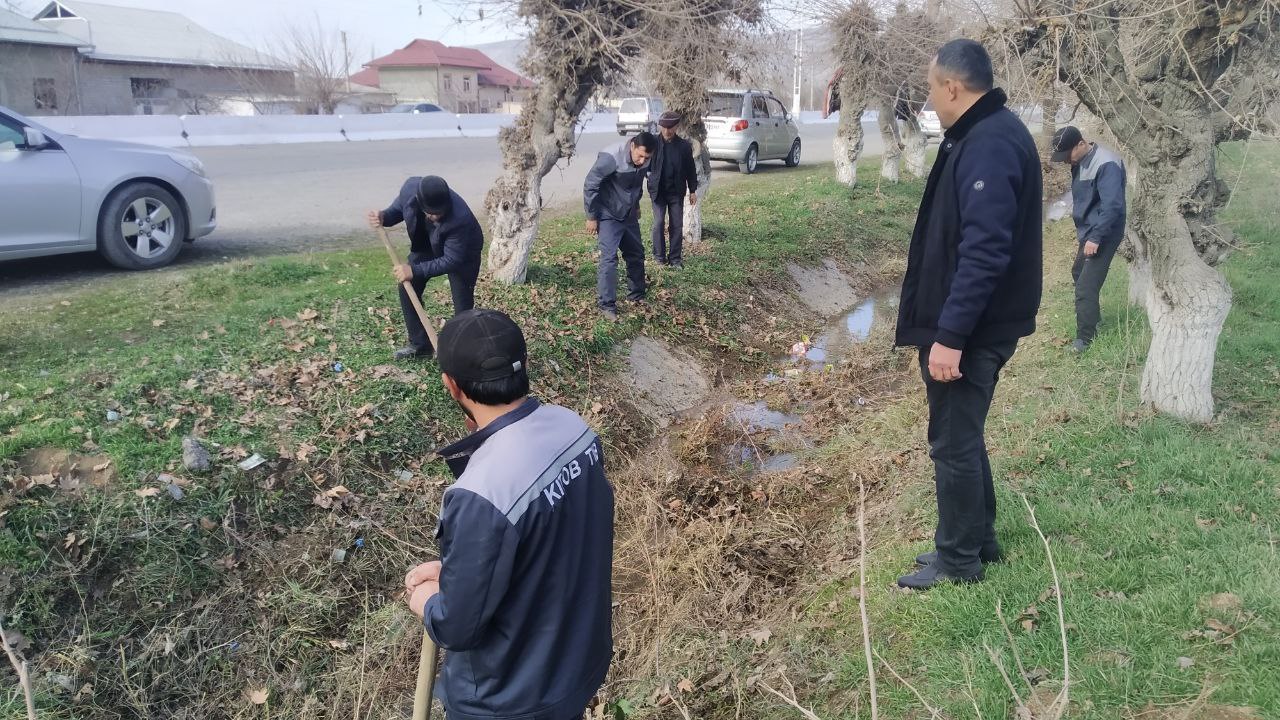 Китоб ТИБ тозалаш-таъмирлаш ишларида фаол қатнашмоқда.